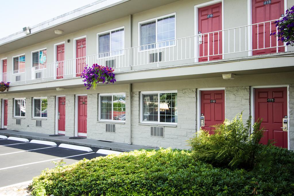 Campus Inn & Suites Eugene Downtown Extérieur photo